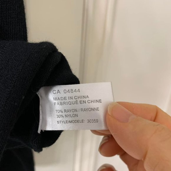 🌷3 for$20🌷Jessica, US XL, Black Ruffle High Low Cardigan - Picture 9 of 9